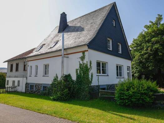 Einfamilienhaus zum Kauf provisionsfrei 249.500 € 10 Zimmer 160 m² 890 m² Grundstück Grönebach Winterberg 59955