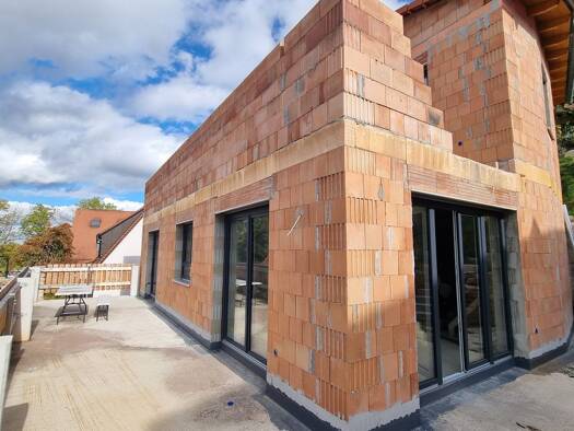 Einfamilienhaus zum Kauf 490.000 € 3,5 Zimmer 150 m² 384 m² Grundstück Cadolzburg 90556