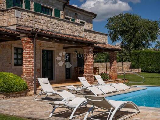 Haus zum Kauf 748.250 € 4 Zimmer 256 m² Heraki, Sveti Lovrec Sveti Lovrec