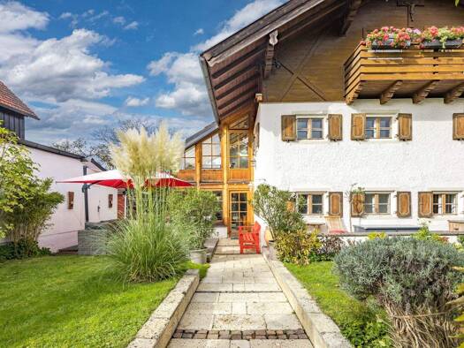 Bauernhaus zum Kauf 1.860.000 € 5 Zimmer 205 m² 354 m² Grundstück Grünwald 82031