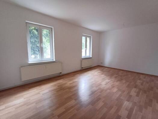 Wohnung zur Miete 328 € 2 Zimmer 50,4 m² EG frei ab 15.09.2026 Schillerstraße (Geusa) Geusa Merseburg 06217