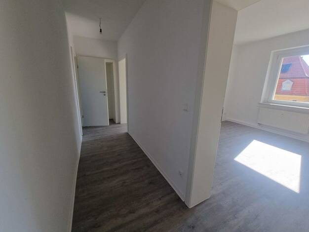 Wohnung zur Miete 490 € 2 Zimmer 55,3 m² 2. Geschoss frei ab sofort Benkendorfer Str. 80 Gesundbrunnen Halle (Saale) 06128
