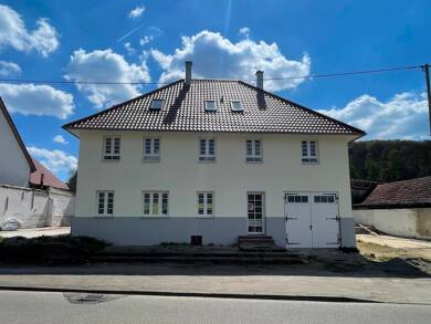 Mehrfamilienhaus zum Kauf 720.000 € 7 Zimmer 272,2 m² 1.550 m² Grundstück frei ab sofort Gomadingen Gomadingen 72532