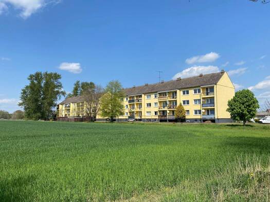 Mehrfamilienhaus zum Kauf als Kapitalanlage geeignet 1.350.000 € 108 Zimmer 2.174 m² 8.178 m² Grundstück Am Stellbaum 1 C Pretzier Salzwedel 29410