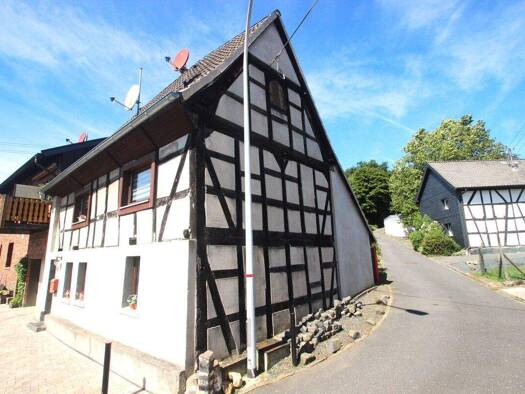 Einfamilienhaus zum Kauf 195.000 € 4 Zimmer 86 m² 476 m² Grundstück Thomasberg Königswinter / Thomasberg 53639