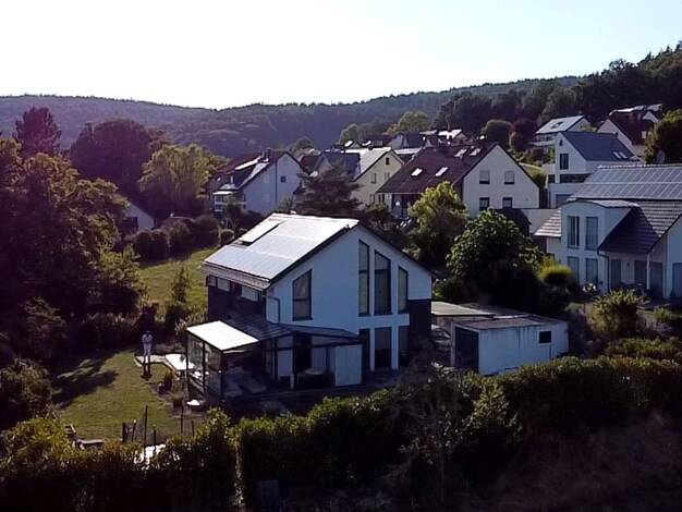 Einfamilienhaus zum Kauf provisionsfrei 665.000 € 5,5 Zimmer 161 m² 853 m² Grundstück Maria-Theresien-Straße 30 Sackenbach Lohr am Main 97816