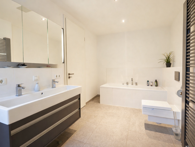 Wohnung zum Kauf 900.000 € 4 Zimmer 143,5 m² 2. Geschoss Zentrum-Nordwest Leipzig 04105