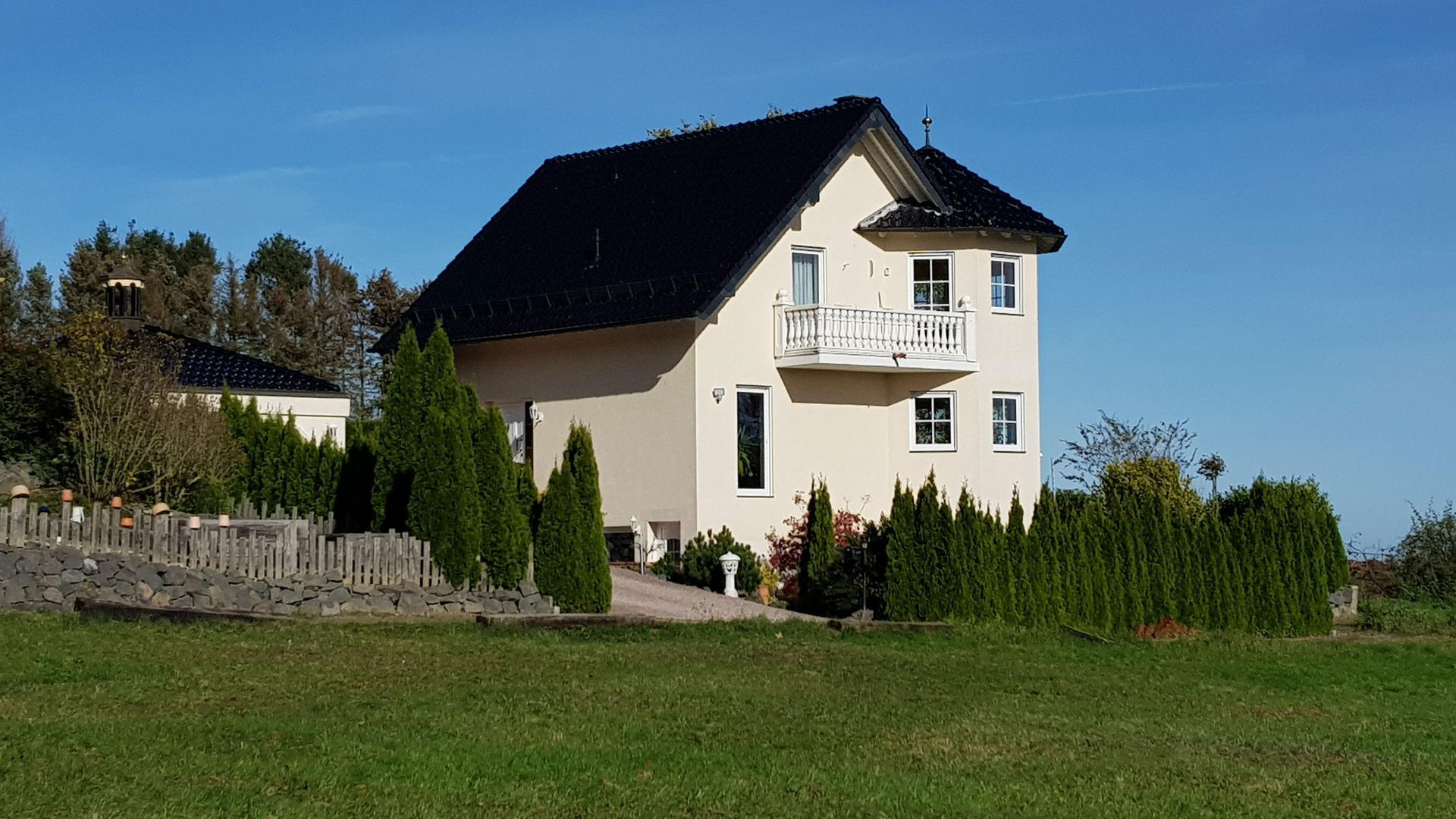 Einfamilienhaus zum Kauf provisionsfrei 495.000 € 4 Zimmer 125 m²<br/>Wohnfläche 604 m²<br/>Grundstück Römerweg 76 Kalenborn 53505