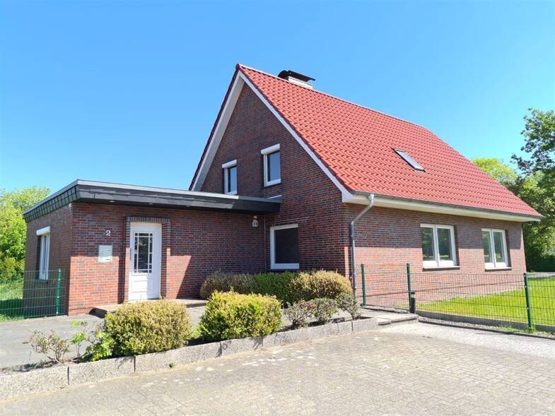 Haus zum Kauf 295.000 € 7 Zimmer 185,6 m² Neuenburg Zetel 26340