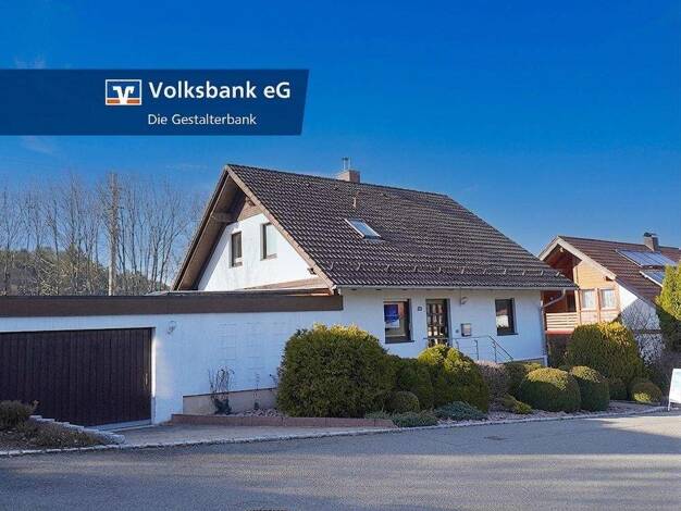 Haus zum Kauf 383.000 € 6,5 Zimmer 177,6 m² 933 m² Grundstück Bräunlingen 78199