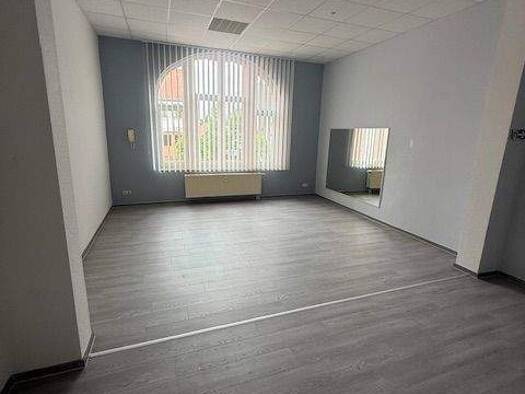 Praxisfläche zur Miete provisionsfrei 4,54 € 2 Zimmer 55 m² Bürofläche Hauptstraße 7 Helbra 06311
