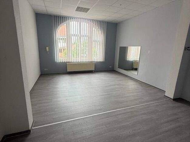 Praxisfläche zur Miete provisionsfrei 4,54 € 2 Zimmer 55 m² Bürofläche Hauptstraße 7 Helbra 06311