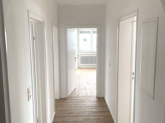 Wohnung zur Miete 985 € 4 Zimmer 107,8 m² 6. Geschoss frei ab sofort Eisenacher Straße 1 Coburg 96450