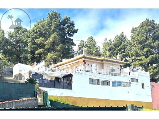 Chalet zum Kauf 650.000 € 7 Zimmer 377 m² 677 m² Grundstück Icod de los Vinos 38438
