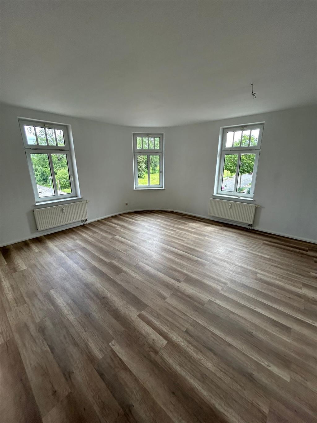 Wohnung zur Miete 300 € 2 Zimmer 68,9 m²<br/>Wohnfläche 2.<br/>Geschoss ab sofort<br/>Verfügbarkeit Heinrich-Schütz-Straße 114 Yorckgebiet 231 Chemnitz 09130