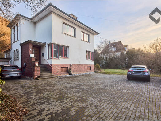 Villa zum Kauf provisionsfrei 324.500 € 9 Zimmer 261,3 m² 1.772 m² Grundstück Meggen Lennestadt 57368