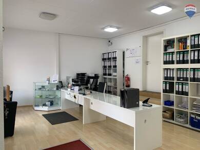 Laden zum Kauf 3 Zimmer 50 m² Verkaufsfläche Schopfheim Schopfheim 79650