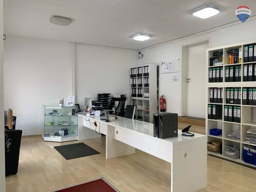 Laden zum Kauf 3 Zimmer 50 m² Verkaufsfläche Schopfheim Schopfheim 79650