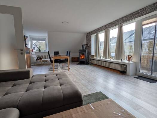 Wohnung zur Miete 890 € 3 Zimmer 105 m² Geschoss 2/2 frei ab 01.04.2026 Diekholzen 31199