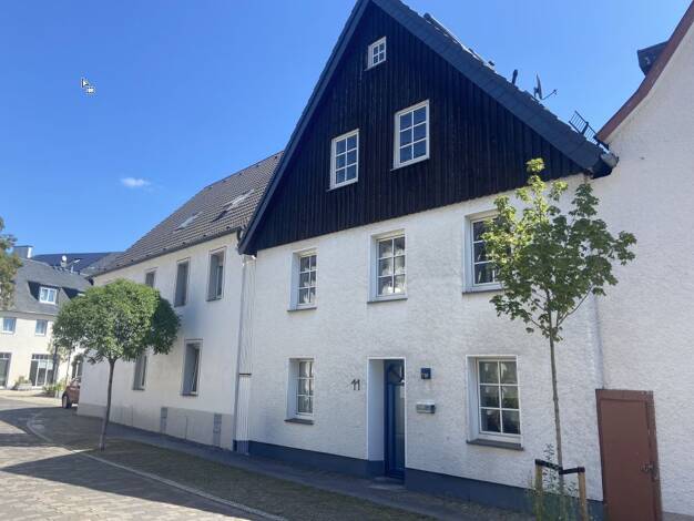 Reihenmittelhaus zum Kauf 220.000 € 5 Zimmer 104 m² 64 m² Grundstück Attendorn Attendorn 57439