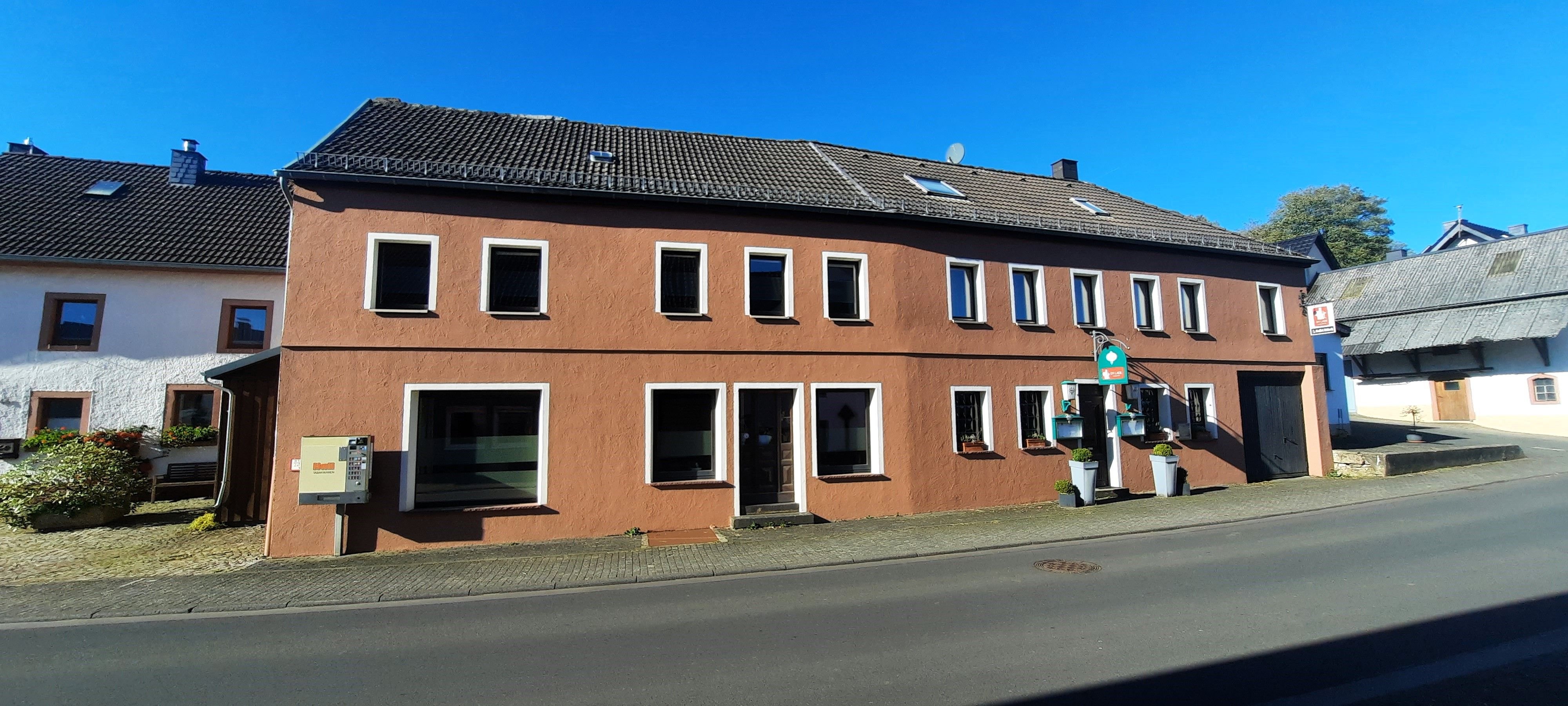 Gastronomie/Hotel zum Kauf 335.000 € 220 m²<br/>Gastrofläche 2.640 m²<br/>Grundstück Trierer Str. 40 Dahlem Dahlem 53949