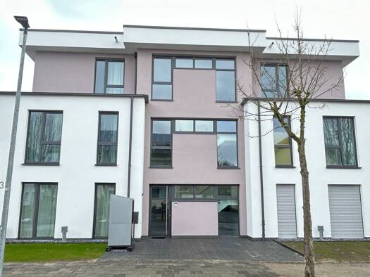 Wohnung zur Miete 820 € 2 Zimmer 68 m² Geschoss 2/3 frei ab sofort Bad Lippspringe 33175
