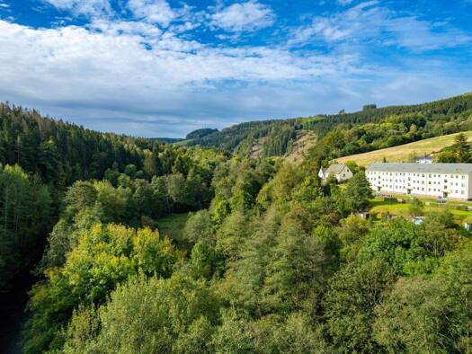 Wohnung zur Miete 420 € 4 Zimmer 76,1 m² EG frei ab 01.06.2026 Mittlere Siedlungsstraße 98 Scharfenstein Drebach 09430