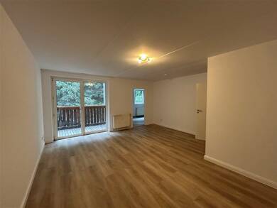 Wohnung zur Miete 600 € 2 Zimmer 61,6 m² 5. Geschoss frei ab sofort Schleswiger Straße 44 Elberfeld Wuppertal 42107