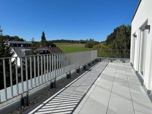 Wohnung zur Miete 1.800 € 2 Zimmer 96,8 m² 3. Geschoss frei ab 01.04.2026 Freising 85356