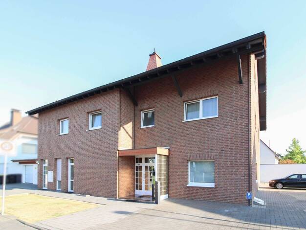 Mehrfamilienhaus zum Kauf als Kapitalanlage geeignet 1.199.000 € 14 Zimmer 453 m² 769 m² Grundstück Weilerswist Weilerswist 53919