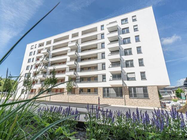 Wohnung zur Miete - Erstbezug 950 € 1,5 Zimmer 54,7 m² 5. Geschoss frei ab 01.09.2025 Von-Hünefeld-Straße 20+22 Stadtmitte Neu-Ulm 89231