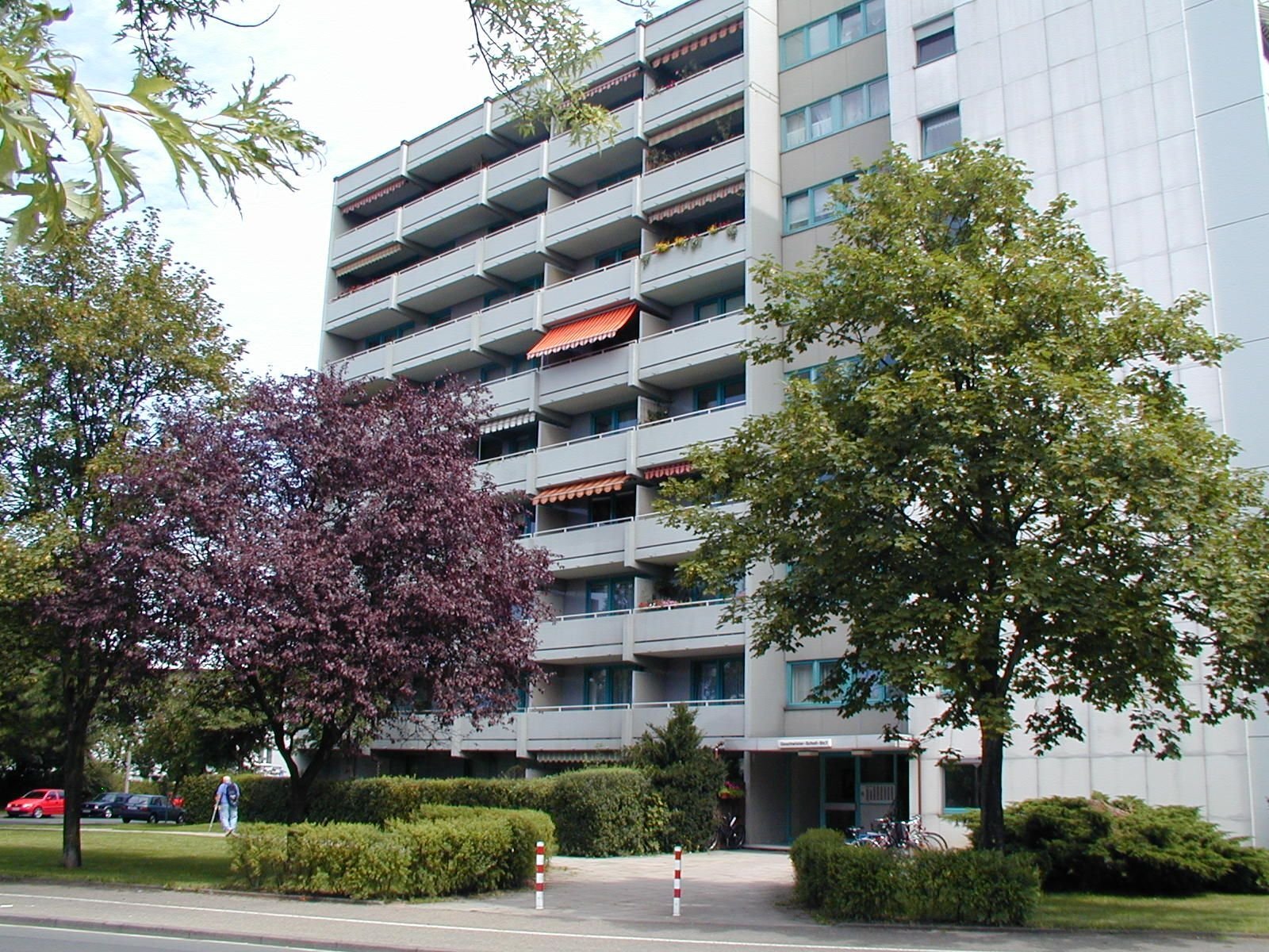 Apartment zur Miete 390 € 1 Zimmer 33,6 m²<br/>Wohnfläche 7.<br/>Geschoss ab sofort<br/>Verfügbarkeit Geschwister-Schollstrasse 1 Schönfeld Erlangen 91058