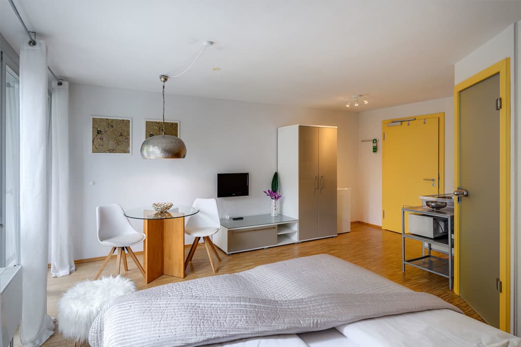 Wohnung zur Miete Wohnen auf Zeit 1.500 € 1 Zimmer 20 m²<br/>Wohnfläche 01.03.2025<br/>Verfügbarkeit Perhamerstr. St. Ulrich München 80687