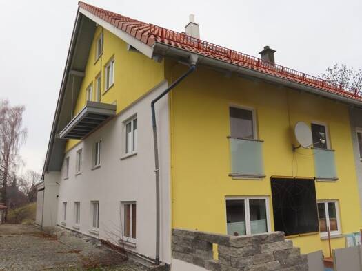 Doppelhaushälfte zum Kauf 330.000 € 7 Zimmer 205 m² 176 m² Grundstück Muthmannshofen Altusried 87452