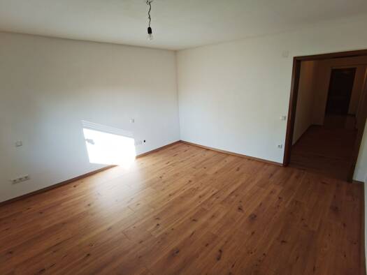 Wohnung zur Miete 830 € 3 Zimmer 98 m² Geschoss 1/3 Johannesberg 63867