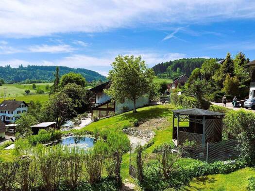 Haus zum Kauf 599.000 € 5 Zimmer 147 m² 1.487 m² Grundstück frei ab sofort Buchenacker 12 Sallneck Kleines Wiesental 79692