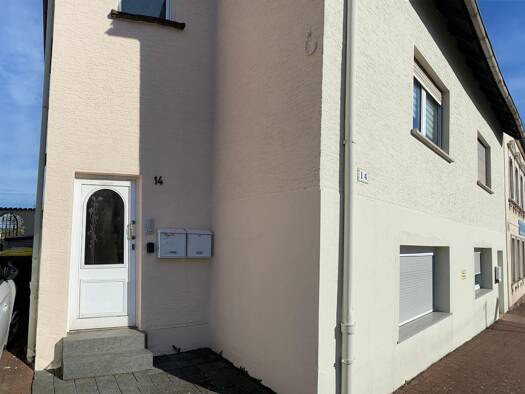 Wohnung zur Miete 690 € 3 Zimmer 90 m² Geschoss 2/3 frei ab sofort Gymnasialstraße 14 Illingen 66557