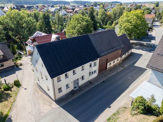 Mehrfamilienhaus zum Kauf 390.000 € 7 Zimmer 218,8 m² 1.205 m² Grundstück Obereschach Villingen-Schwenningen 78052