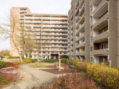 Wohnung zur Miete 327 € 3 Zimmer 70,1 m² 7. Geschoss Neustrelitzer Str. 101 Südstadt Neubrandenburg 17033