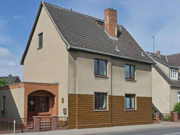 Einfamilienhaus zum Kauf provisionsfrei 245.000 € 6 Zimmer 156 m² 870 m² Grundstück Stavenhagen, Reuterstadt Stavenhagen 17153