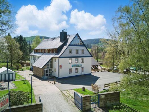 Haus zum Kauf 399.000 € 26 Zimmer 1.251 m² 7.000 m² Grundstück Geising Altenberg 01778