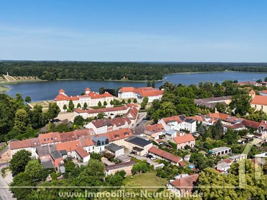 Wohnung zur Miete Wohnen auf Zeit 280 € 5 Zimmer 250 m² Damaschkeweg 3 Rheinsberg Rheinsberg 16831