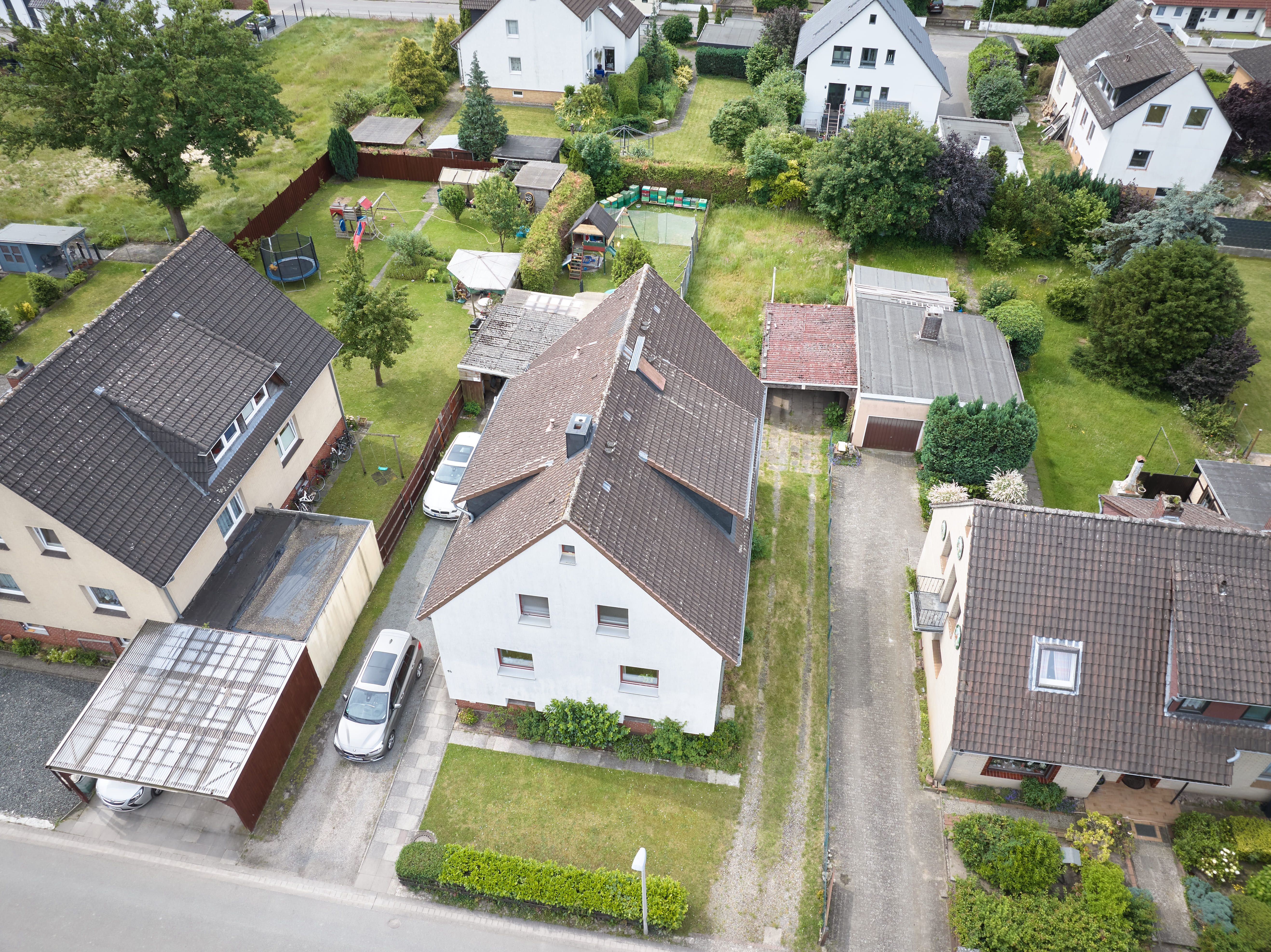 Mehrfamilienhaus zum Kauf 399.000 € 8 Zimmer 162 m²<br/>Wohnfläche 849 m²<br/>Grundstück Isernhagen - Kircher Bauernschaft Isernhagen 30916