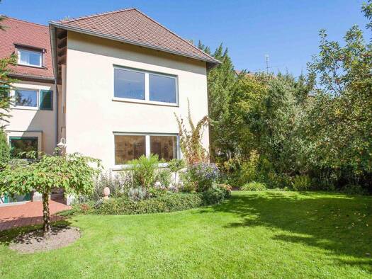 Doppelhaushälfte zum Kauf 745.000 € 10 Zimmer 231 m² 610 m² Grundstück Erlangen-Ost Erlangen 91052