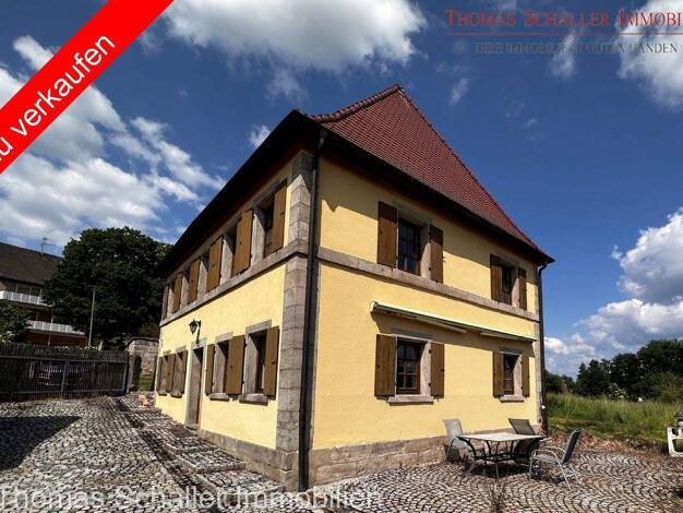 Herrenhaus zum Kauf 2.900.000 € 5 Zimmer 150 m² 49.165 m² Grundstück Münchaurach Aurachtal 91086
