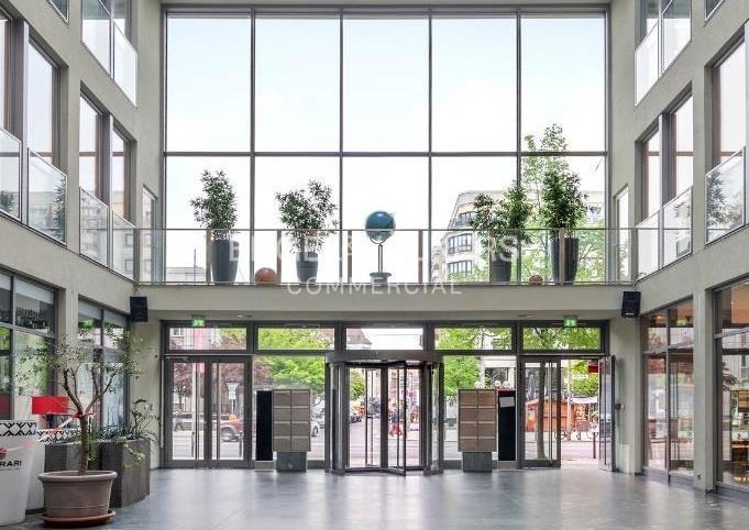 Büro-/Praxisfläche zur Miete 33 € 6.746 m²<br/>Bürofläche ab 6.746 m²<br/>Teilbarkeit Mitte Berlin 10117