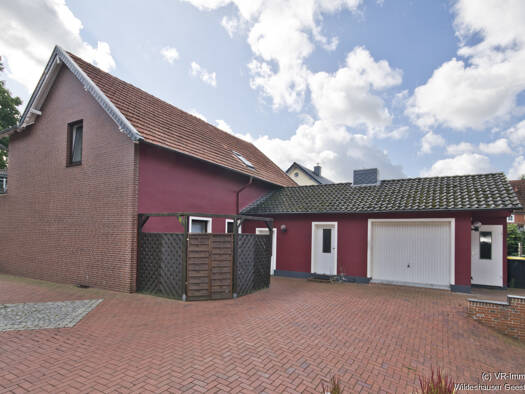 Einfamilienhaus zum Kauf 220.000 € 5 Zimmer 144 m² 483 m² Grundstück Wildeshausen 27793