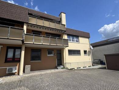 Wohnung zum Kauf 245.000 € 2,5 Zimmer 86 m² Dachgeschoss, 2. Geschoss Sinsheim 74889