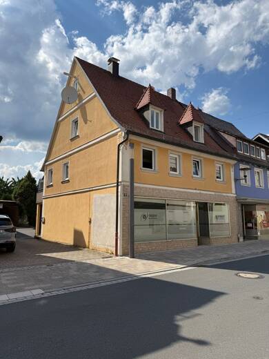 Wohnung zur Miete 390 € 3 Zimmer 60 m² Dachgeschoss, 2. Geschoss frei ab 01.09.2025 Hauptstr. 16 Baiersdorf Baiersdorf 91083