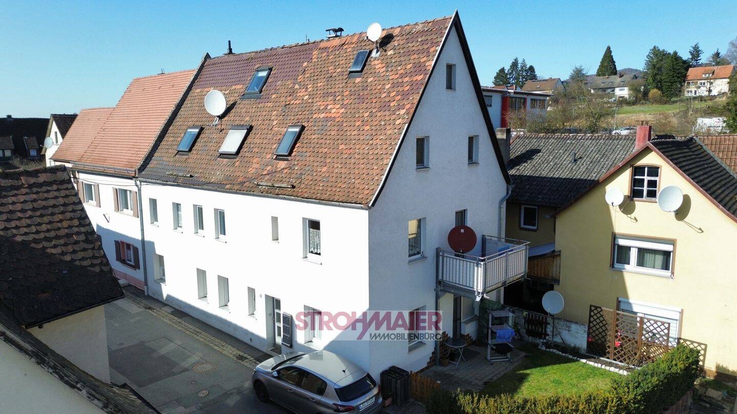 Immobilie in Hersbruck - Gepflegte Kapitalanlage! Modernisiertes 3-Parteienhaus in fußläufiger Nähe zum Bahnhof rechts der Pegnitz - Bild 2